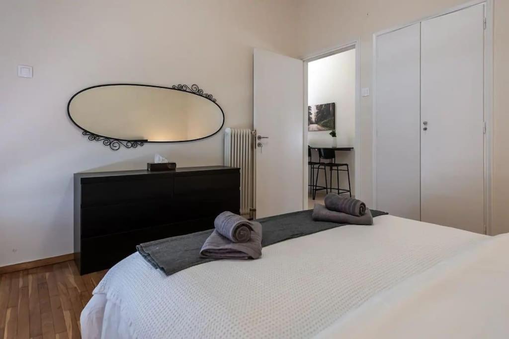 Kerameikos 2 Bedroom Apartment Athena Bagian luar foto